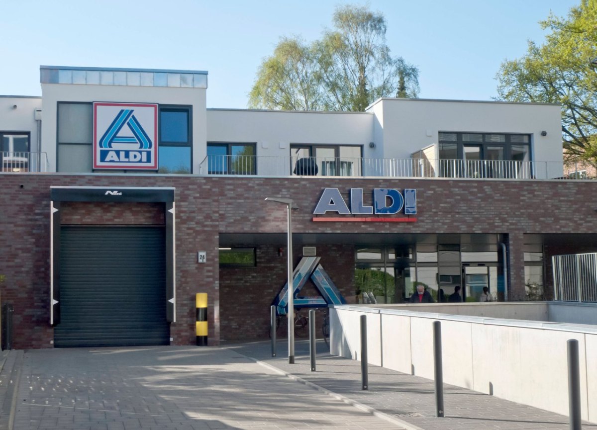 Aldi Hamburg Parkplatz Kritik.jpg