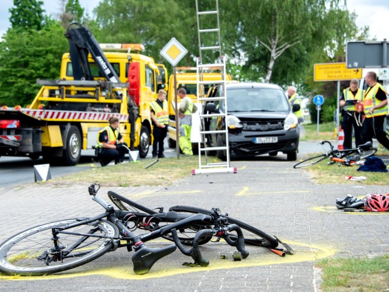 Bremen Unfall Wildeshausen Radfahrer Auto.jpg