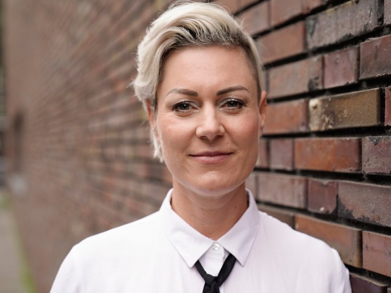 Carola Holzner.jpg