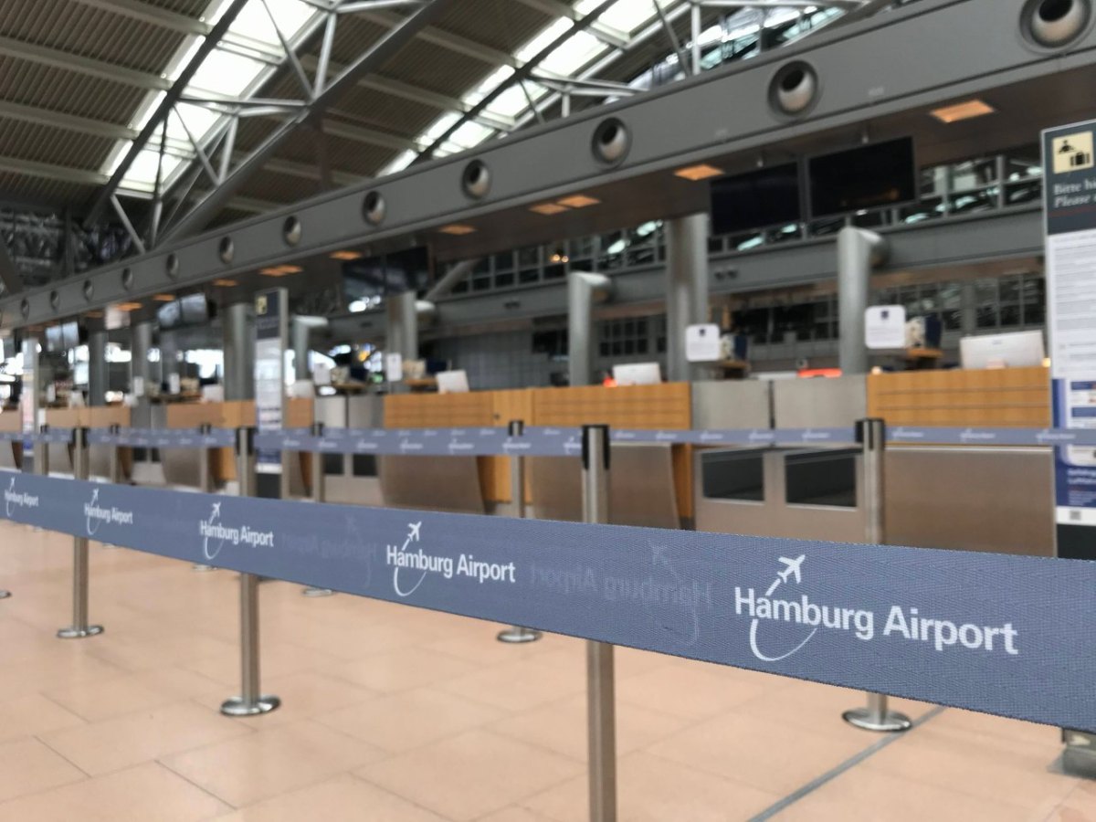 Flughafen Hamburg Corona.jpg