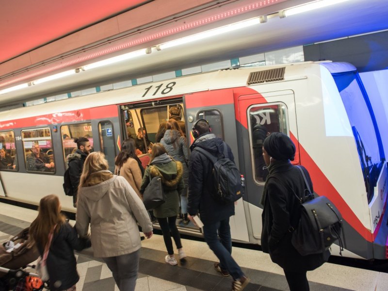 HVV Hamburg Platzampel S-Bahn U-Bahn Hochbahn.JPG