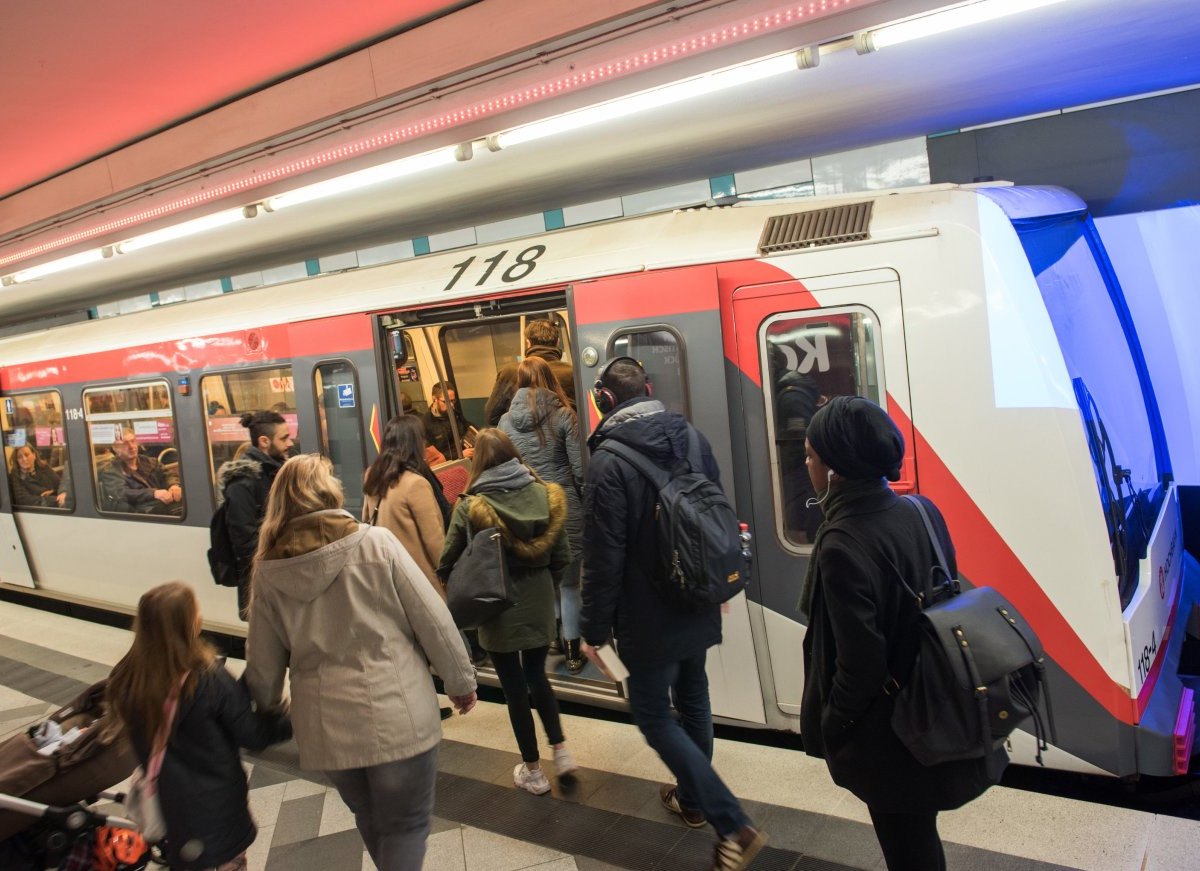 HVV Hamburg Platzampel S-Bahn U-Bahn Hochbahn.JPG