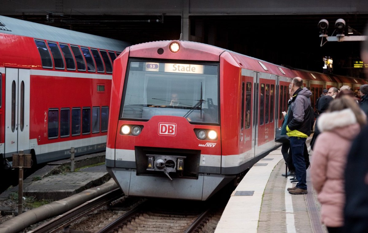 HVV Sternschanze Dammtor Bergedorf Aumühle Hauptbahnhof Neugraben Buxtehude Streckensperrung Bauarbeiten