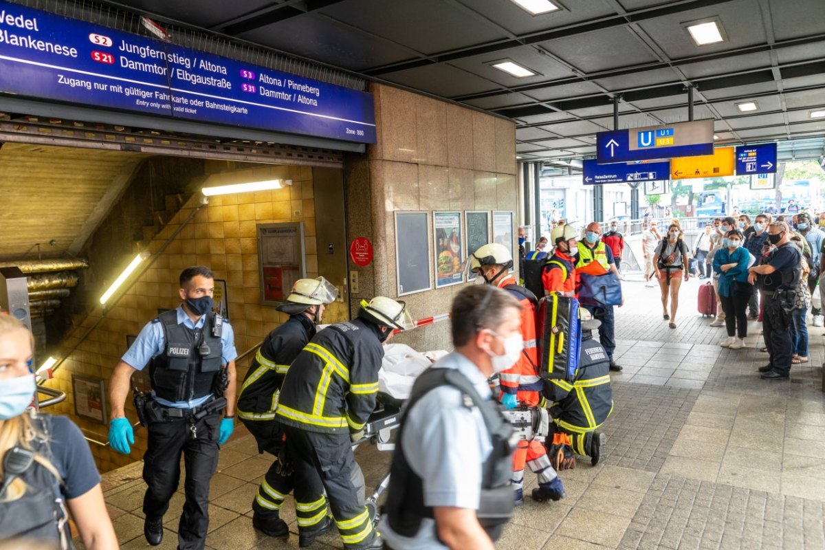 Hamburg Bahnhof.jpeg