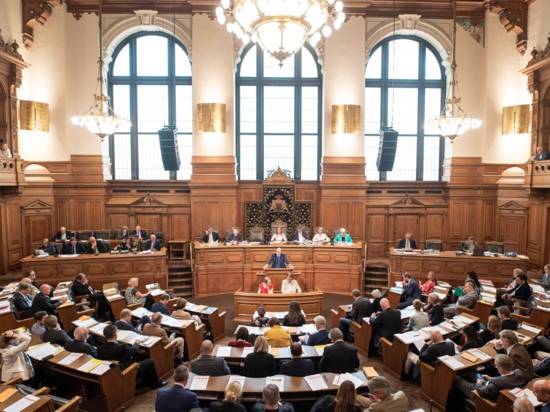 Hamburg Bürgerschaft Wahl Bürgermeister Rathaus.jpg