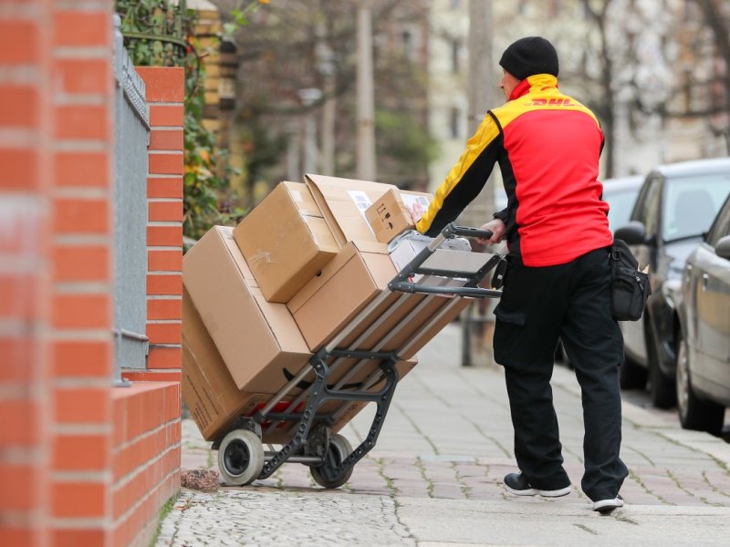 Hamburg_DHL.jpg