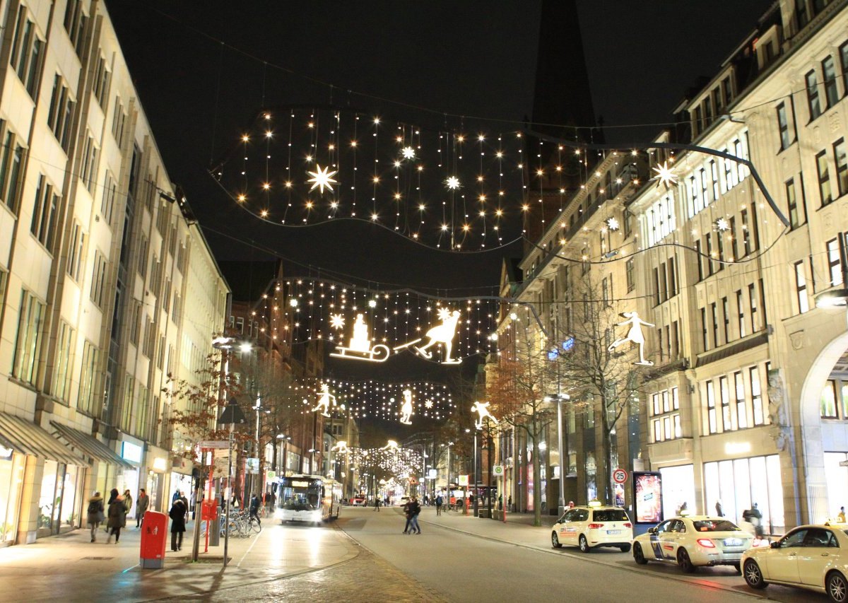 Hamburg Einzelhandel Mönckebergstraße.jpg