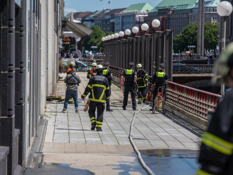 Hamburg Feuer Innenstadt.jpg