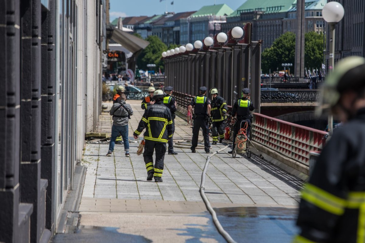 Hamburg Feuer Innenstadt.jpg