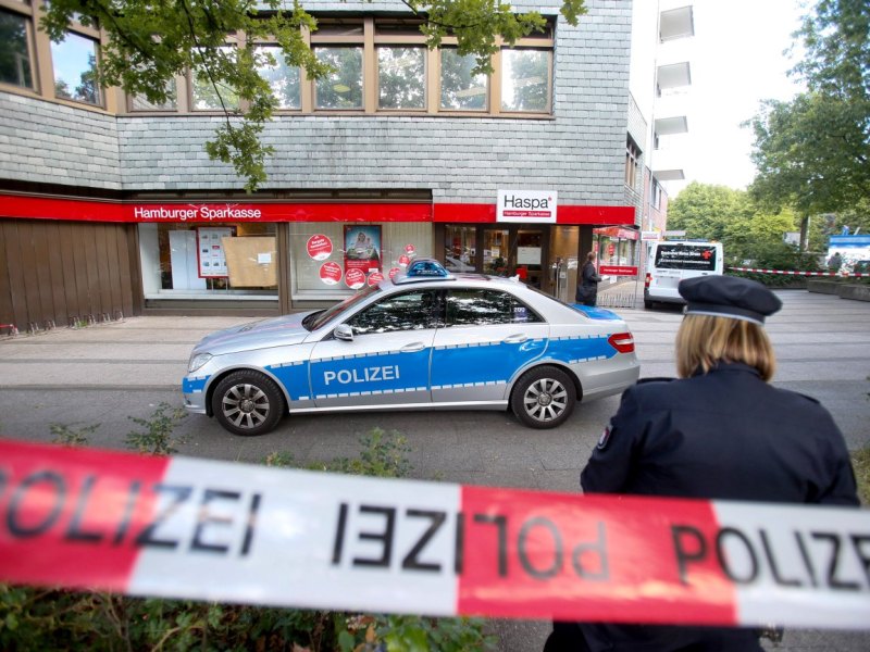 Hamburg Haspa Schließfächer Norderstedt Rammo Sparkasse Polizei Verdächtiger