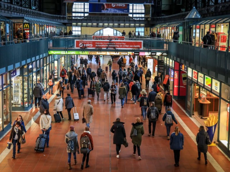 Hamburg-Hauptbahnhof.jpg