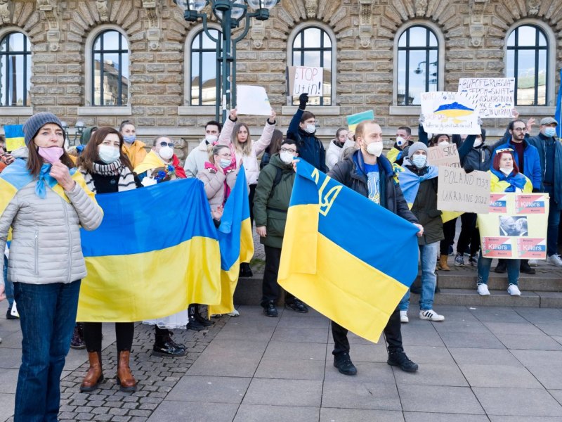 Hamburg Rathaus Ukraine.jpg