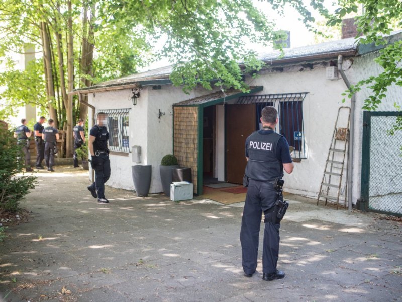 Hamburg Razzia Bundespolizei Niedersachsen Schleswig-Holstein Schleuser.JPG