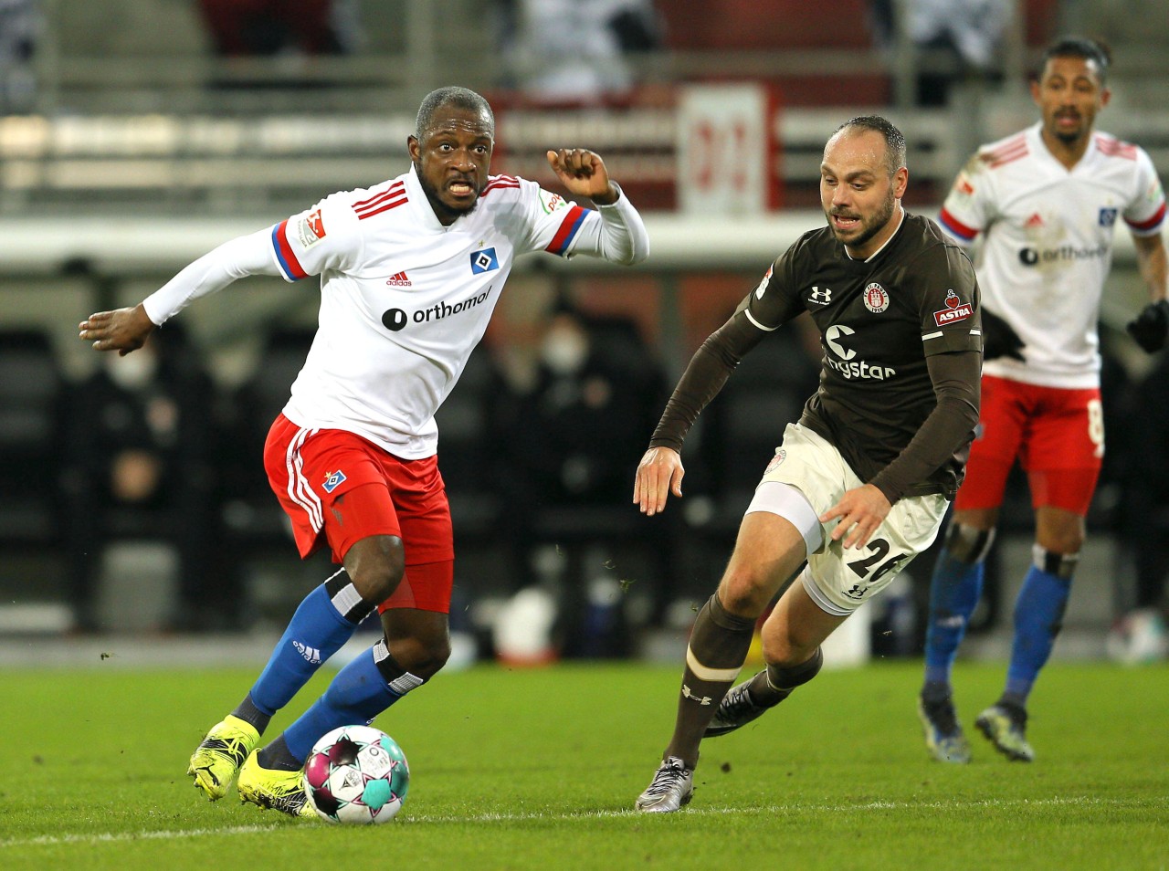 Das letzte Stadtderby entschied der FC St. Pauli mit einem knappen 1:0 gegen den Hamburger SV für sich.