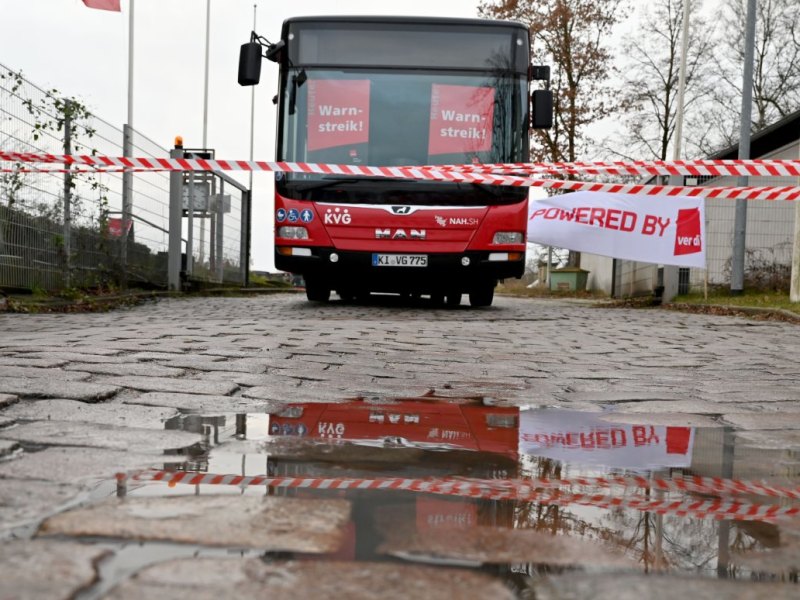 Kiel Schleswig Holstein Bus Streik.jpg