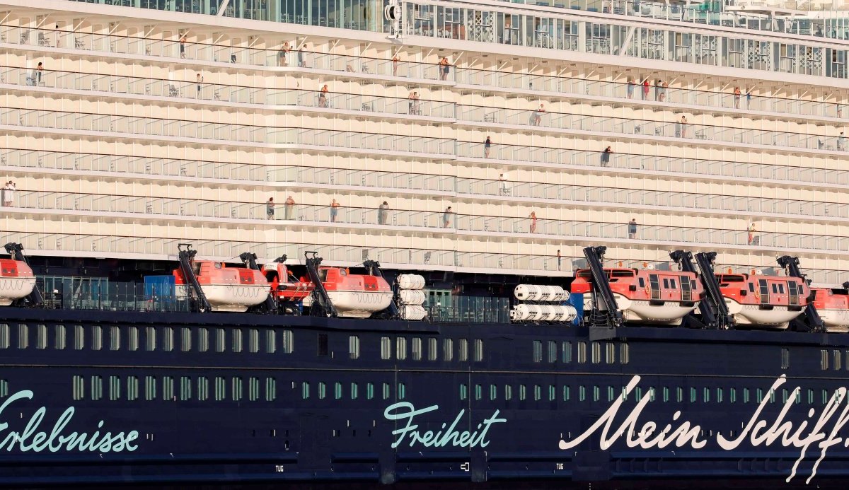 Mein Schiff.jpg