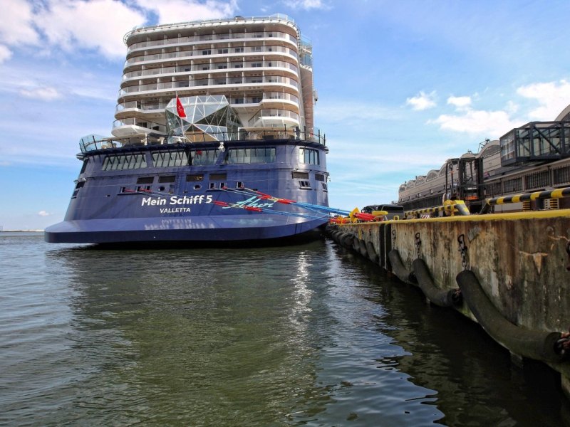 Mein Schiff.jpg