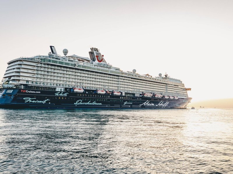 Mein Schiff.jpg