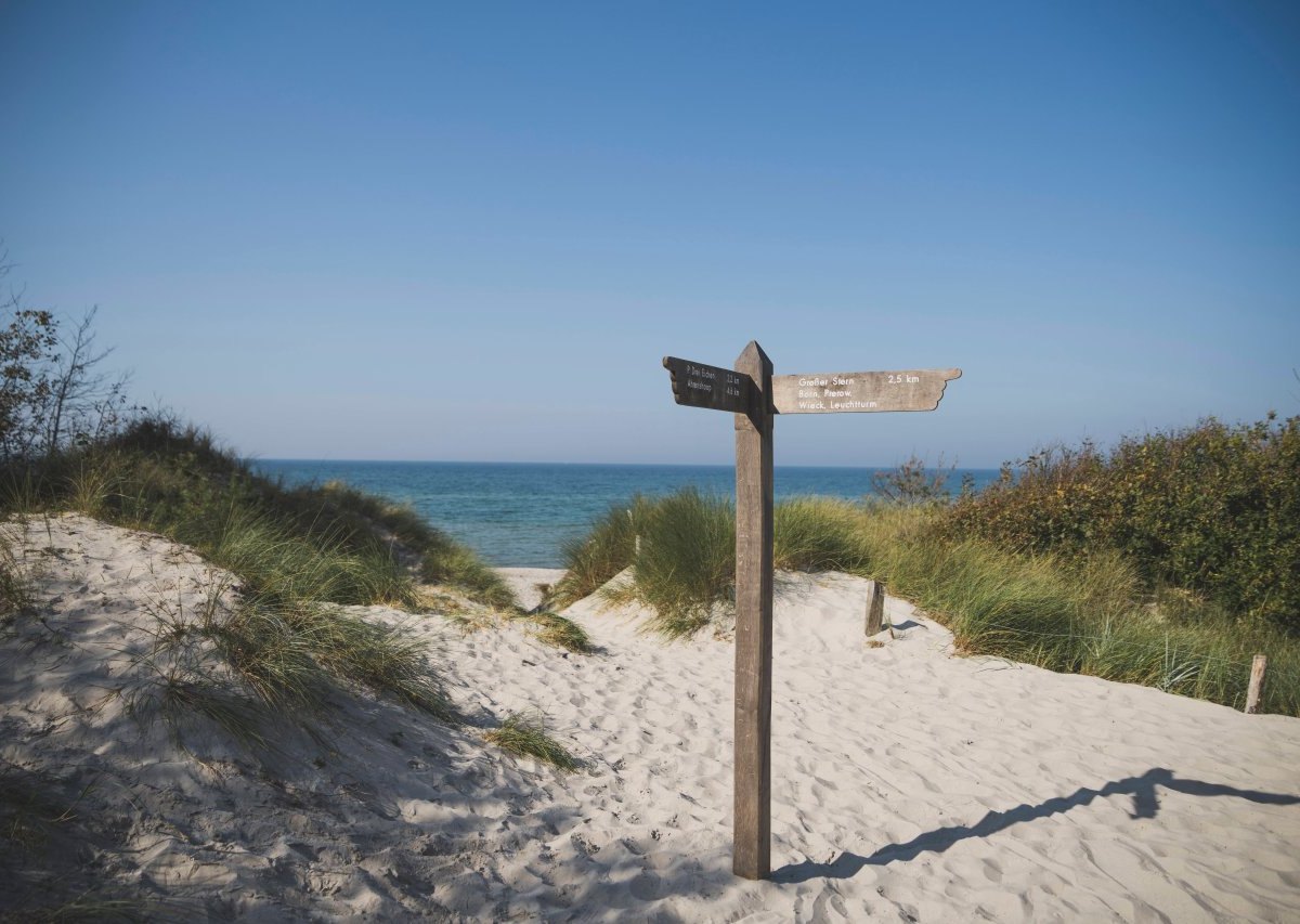 Ostsee-Strand von Zingst.jpg