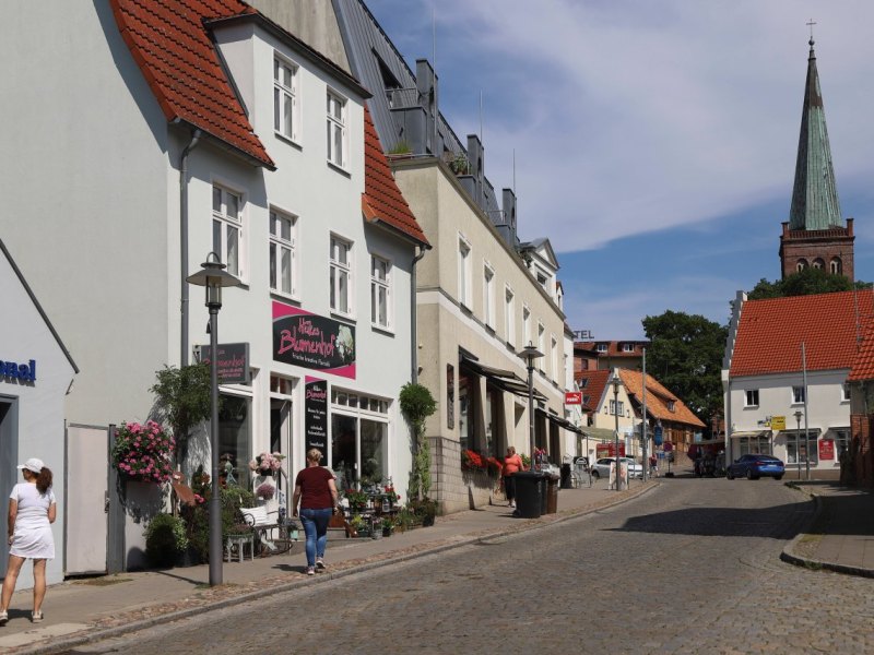 Rügen Bergen Stolpersteine.jpg