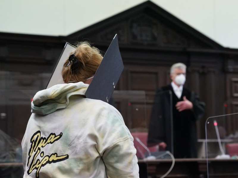 Stefanie A. Hamburg Angeklagte.jpg