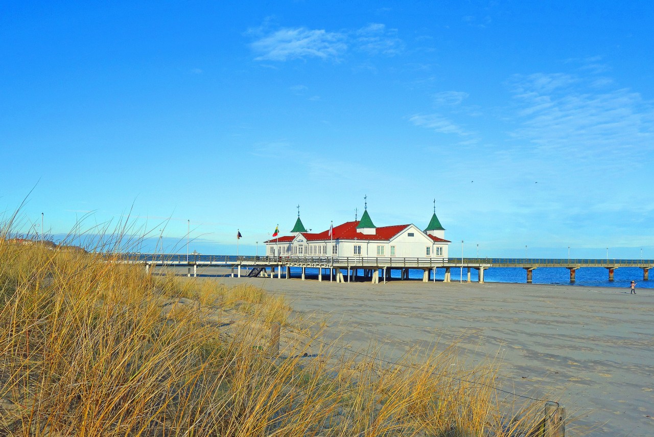 Nichts los auf der Seebrücke Ahlbeck auf Usedom.