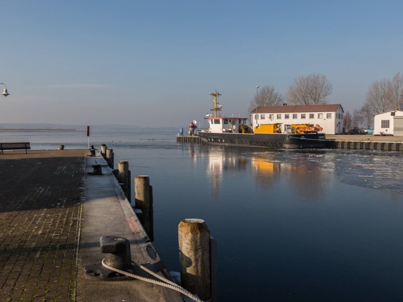 Usedom Hafen Karlshagen.jpg
