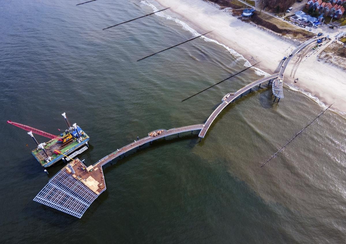 Usedom_Seebrücke_Koserow.jpg