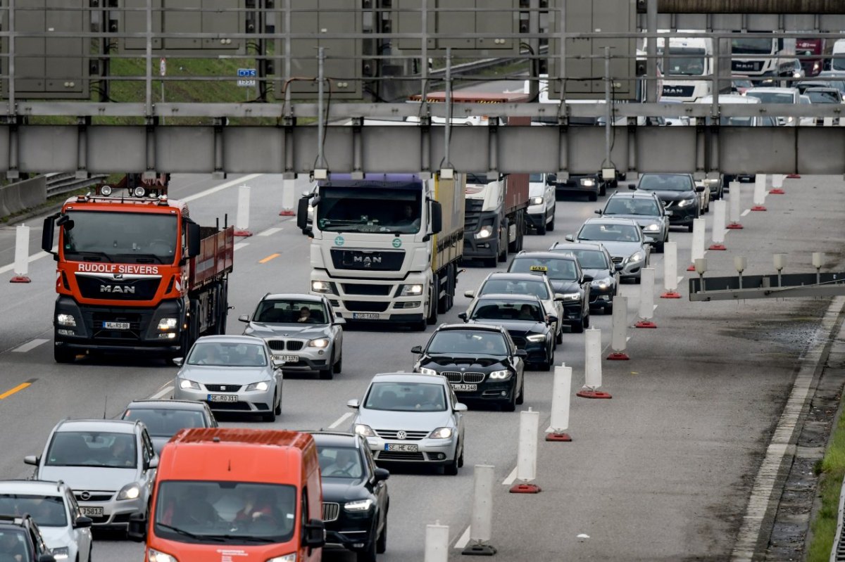 hamburg a7 stau.jpg