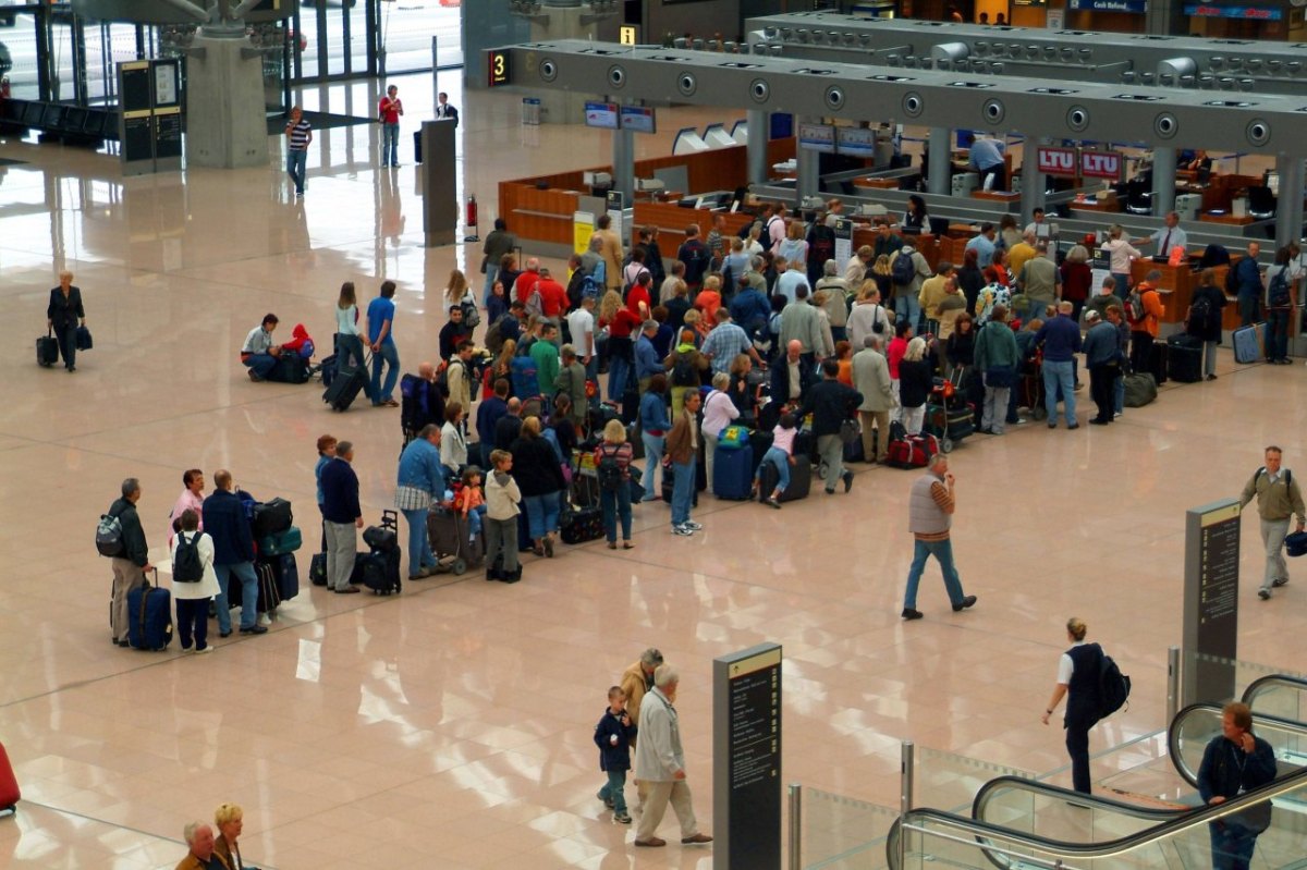 Hamburg Flughafen.jpg