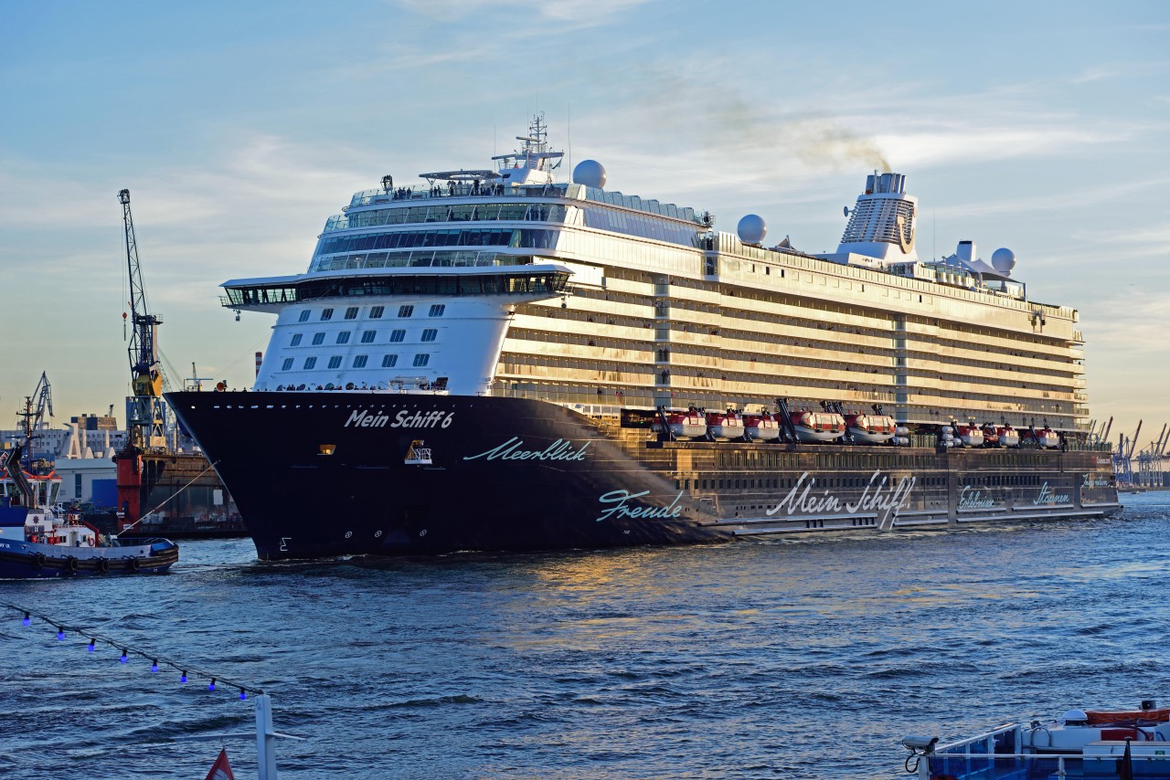 Die „Mein Schiff 6“ fährt jetzt von Hamburg nach Frankreich.