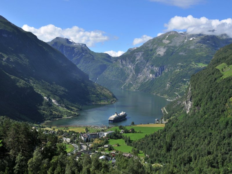 Mein Schiff.jpg