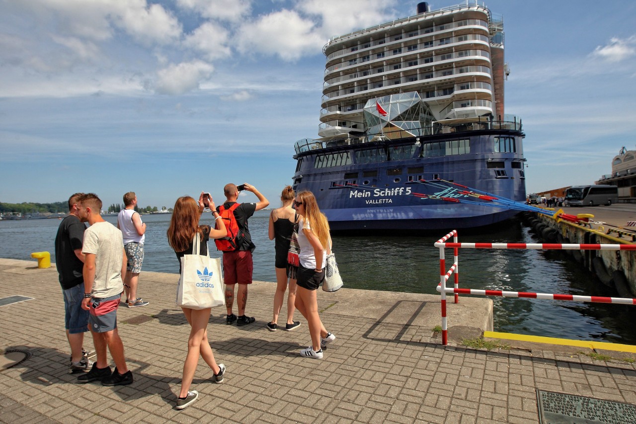 Eine Reise auf der „Mein Schiff 5“ endete dramatisch (Symbolfoto).  