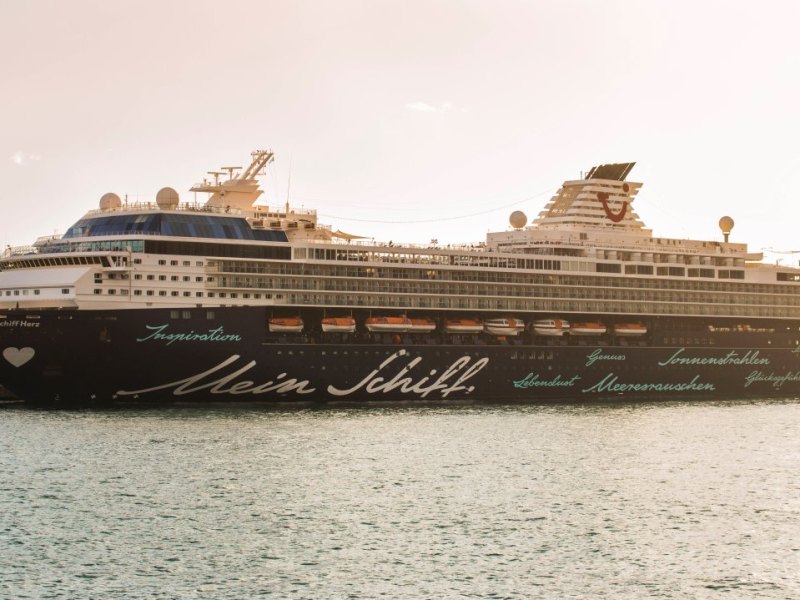 Mein Schiff.jpg