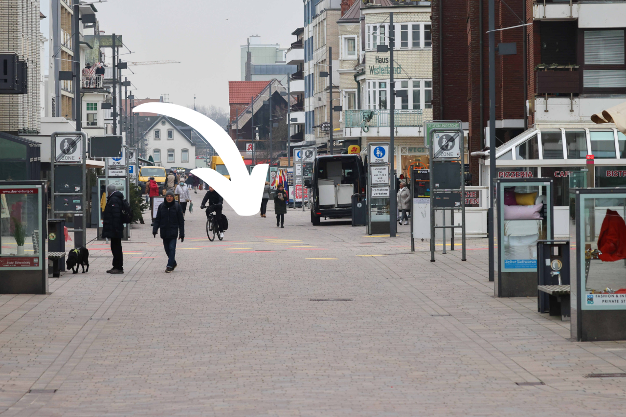 Mal wieder im Zentrum von Kritik und Spott: Die „Begegnungszonen“ in Westerland auf Sylt.