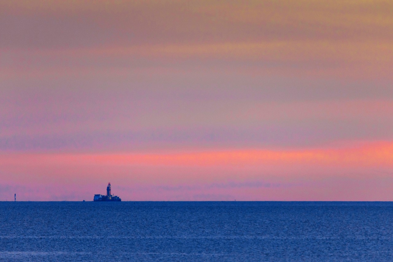 Wie lange wird die Bohrinsel noch am Horizont in der Nordsee zu sehen sein? 