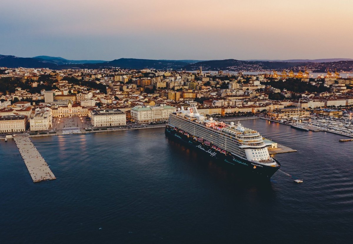 Mein Schiff.jpg