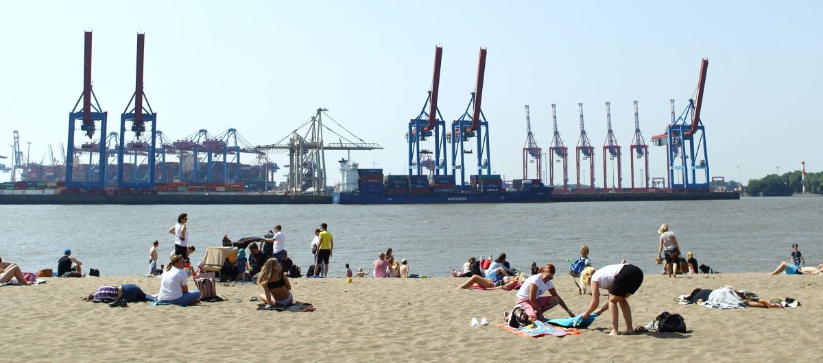 Hamburg Elbe.jpg