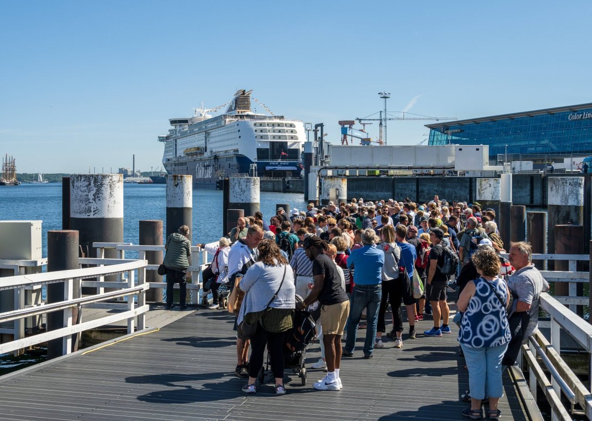 Kieler Woche Ostsee.jpg