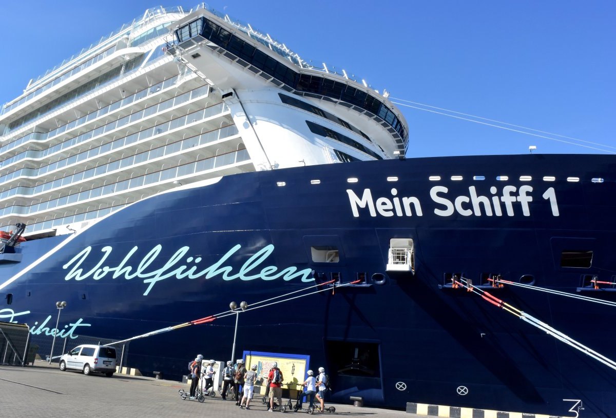 Mein Schiff 1.jpg