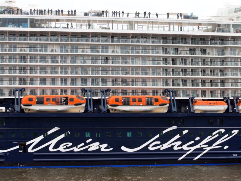 Mein Schiff.jpg