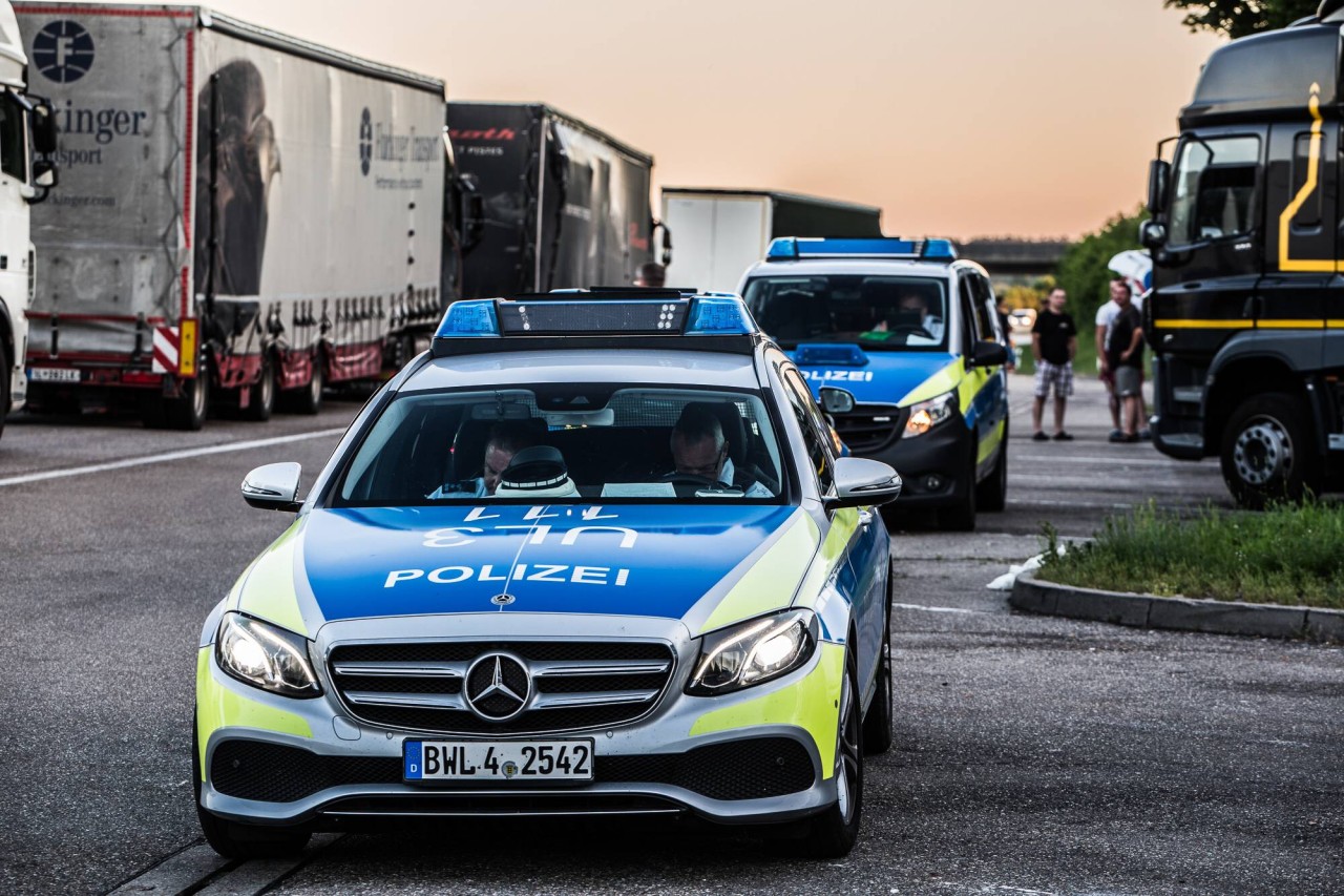 A7 bei Rendsburg: Einen solchen Auftrag bekommt die Polizei sicher nicht alltäglich (Symbolbild)...