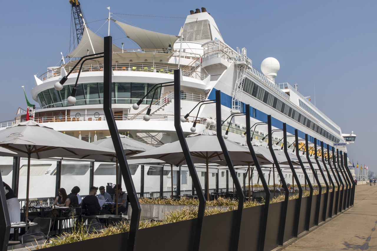 Aida-Schiff im Hafen