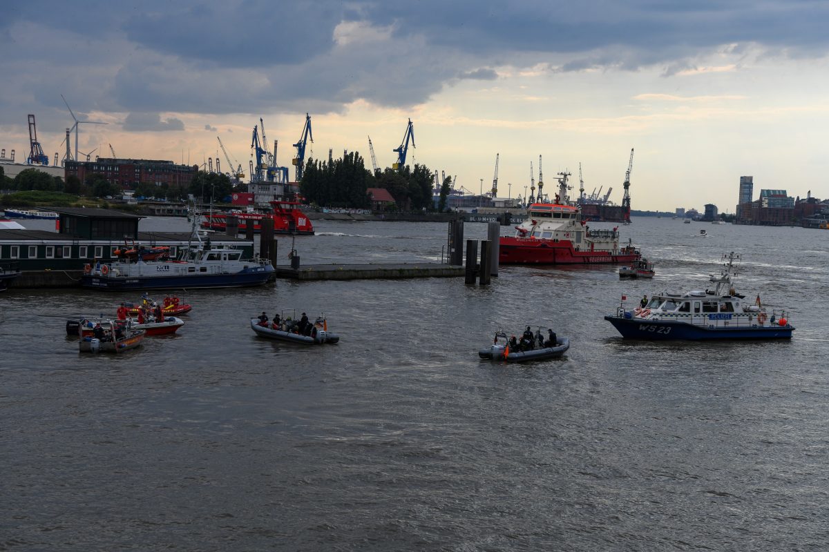 Rettungseinsatz Hamburg Elbe