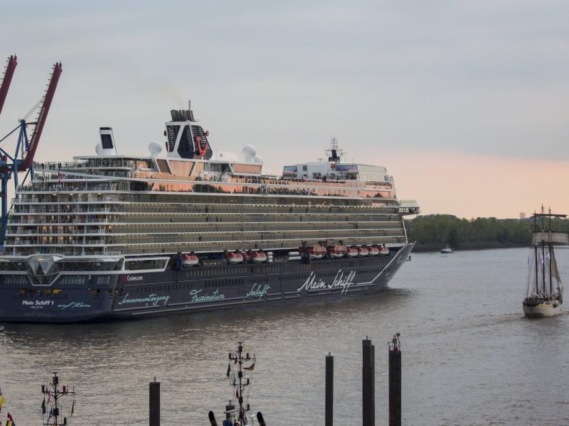 Mein Schiff 1