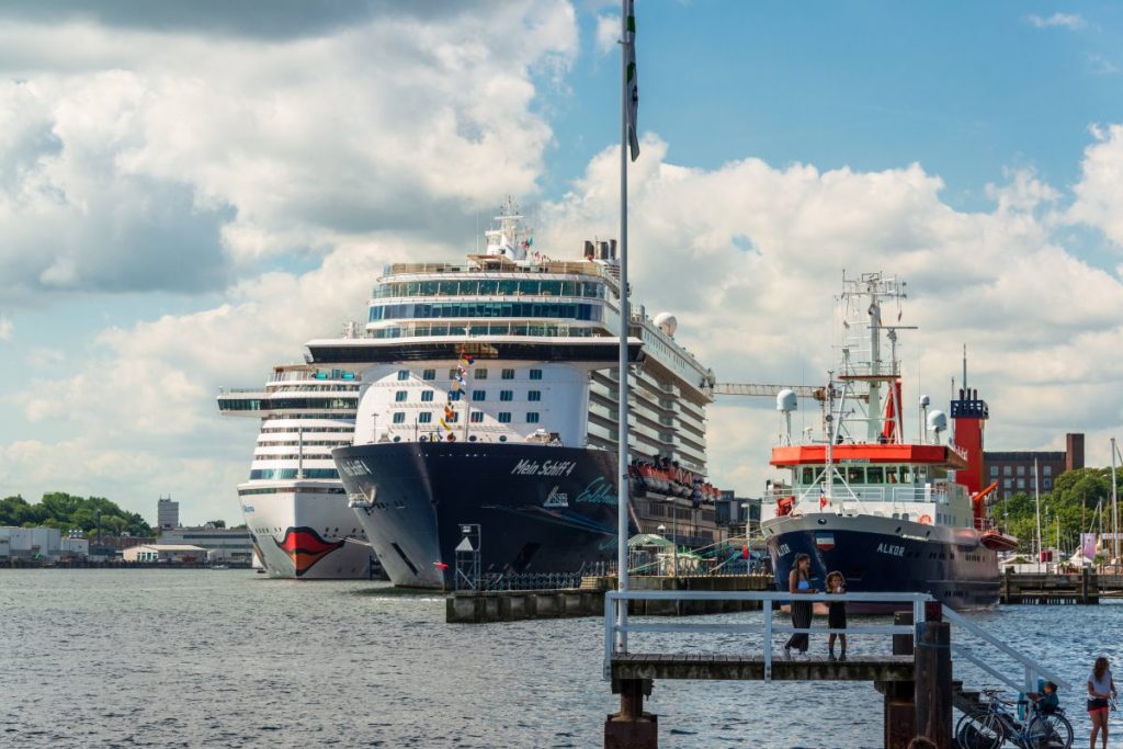 "Mein Schiff" und Aida