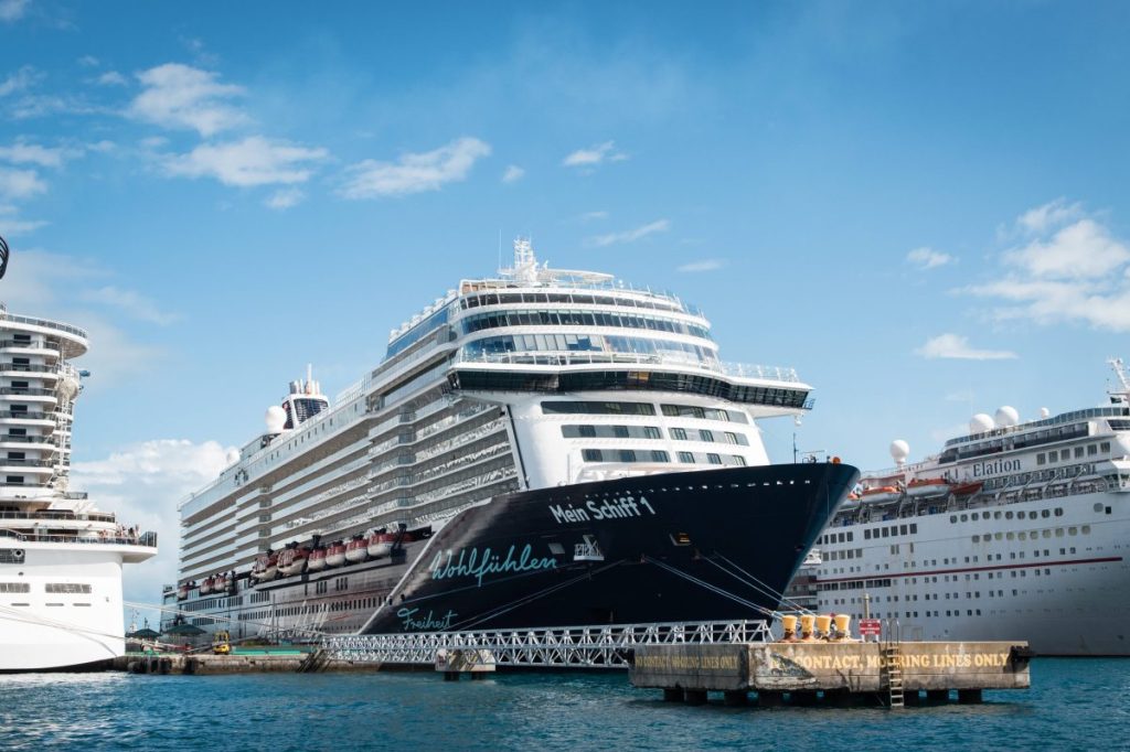 "Mein Schiff 1"