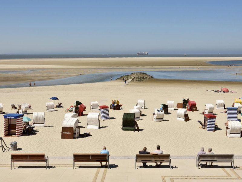 Nordsee-Urlauber auf Borkum