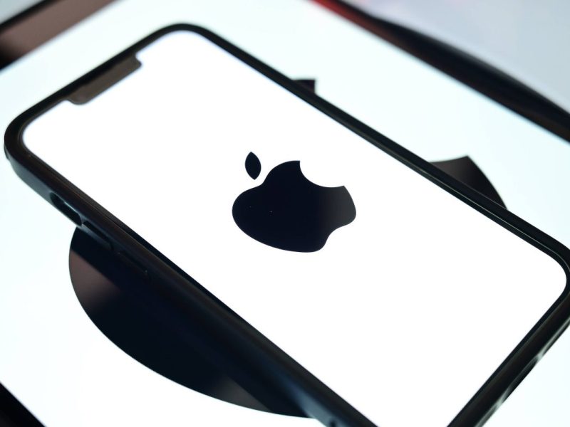apple
