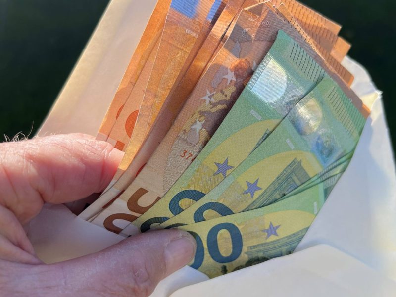 Lotto: Mutter räumt 14 Millionen ab – doch sie wird von ihrem eigenen Sohn hintergangen